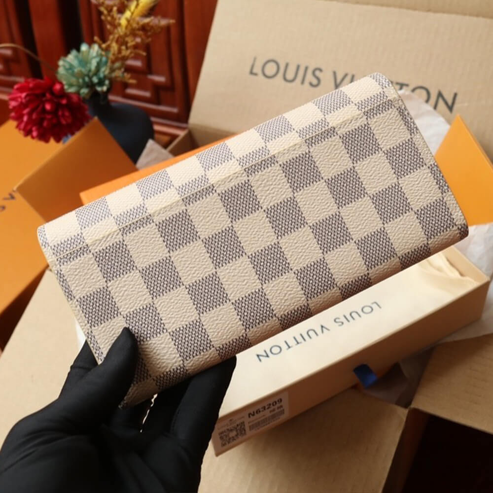 LV Sarah Wallet