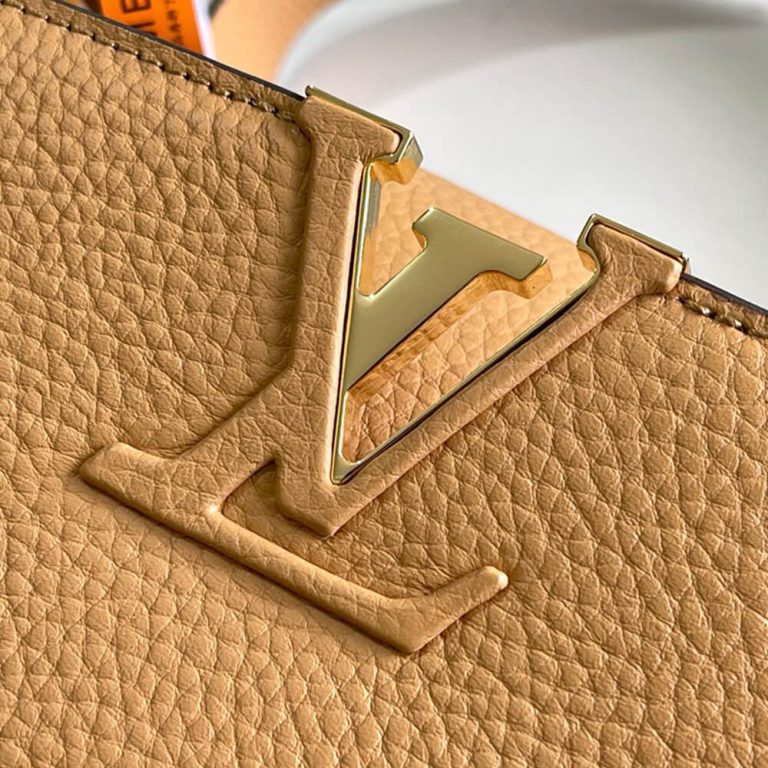 LV  Capucines MM