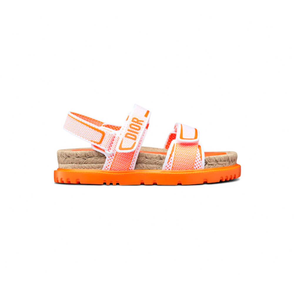 D*oract sandal