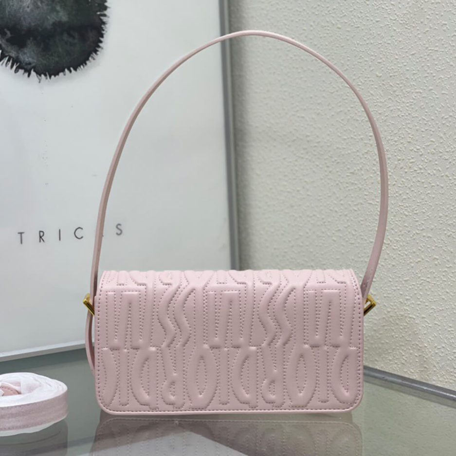 miss D*or flap bag