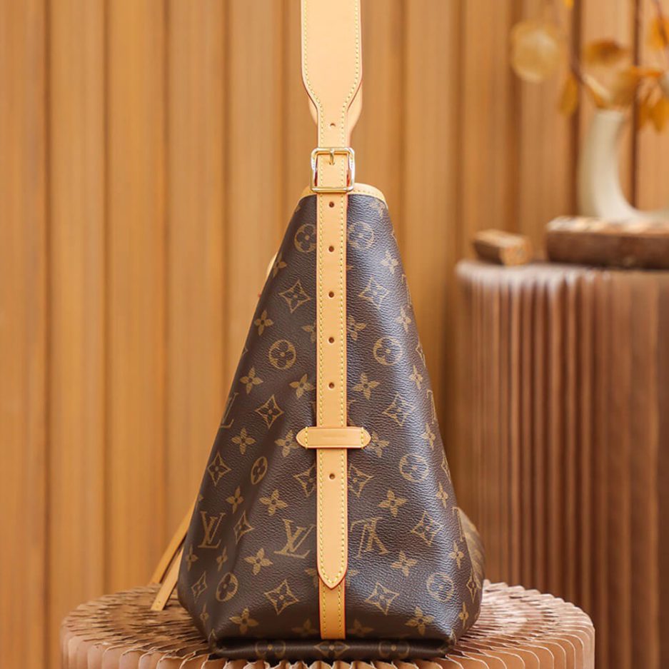 LV CarryAll MM