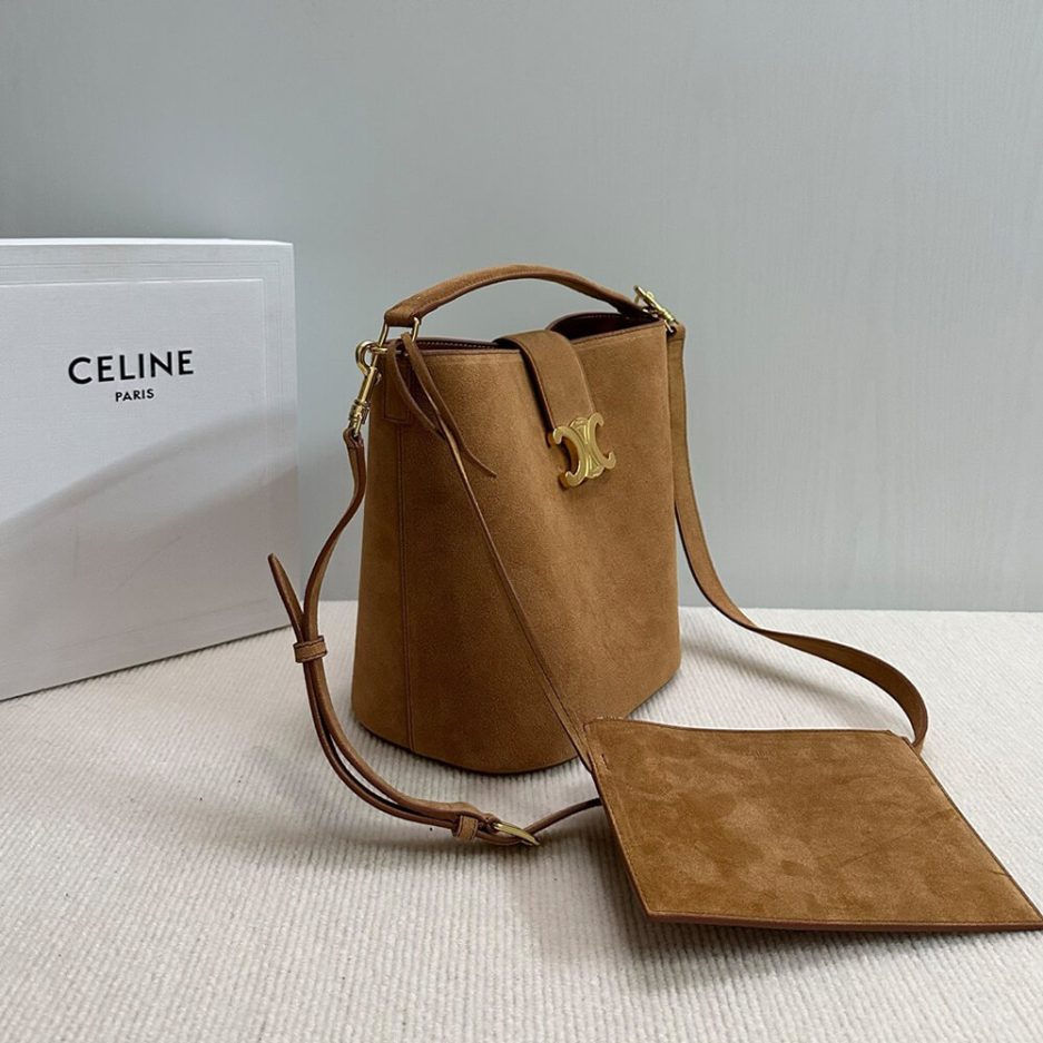 Ce**e medium l**ise bag in suede calfskin