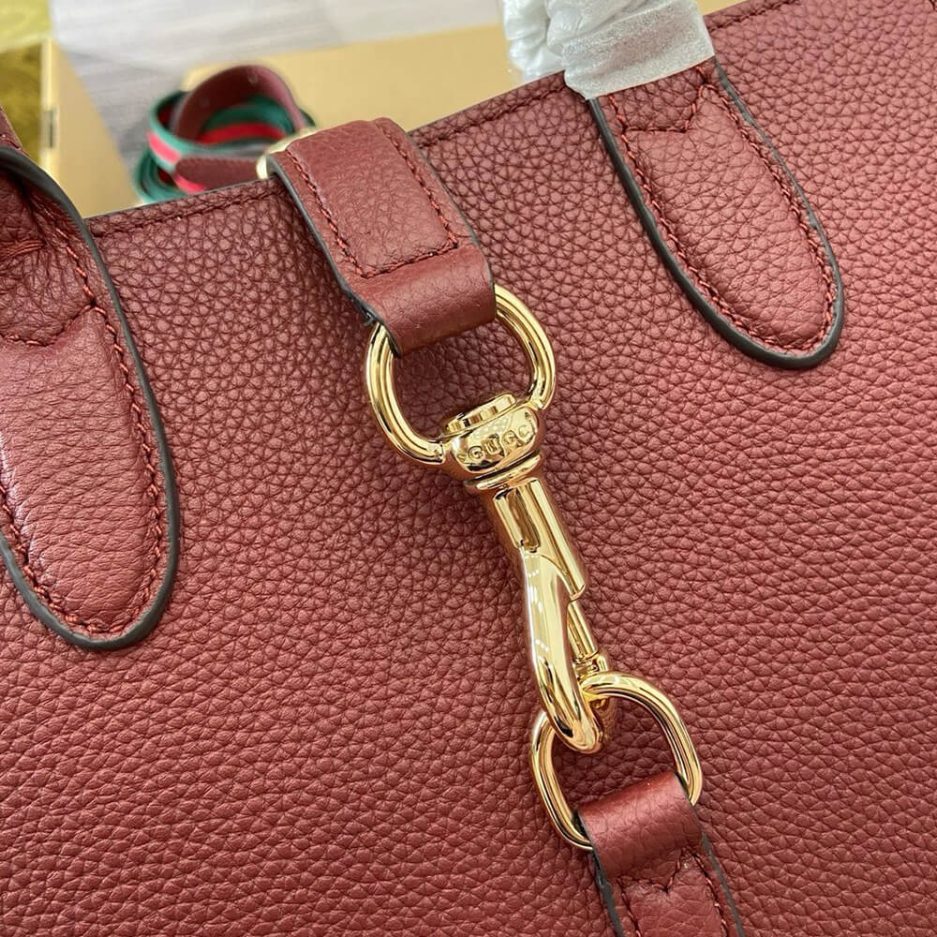 G*u*i small tote bag with hook closure