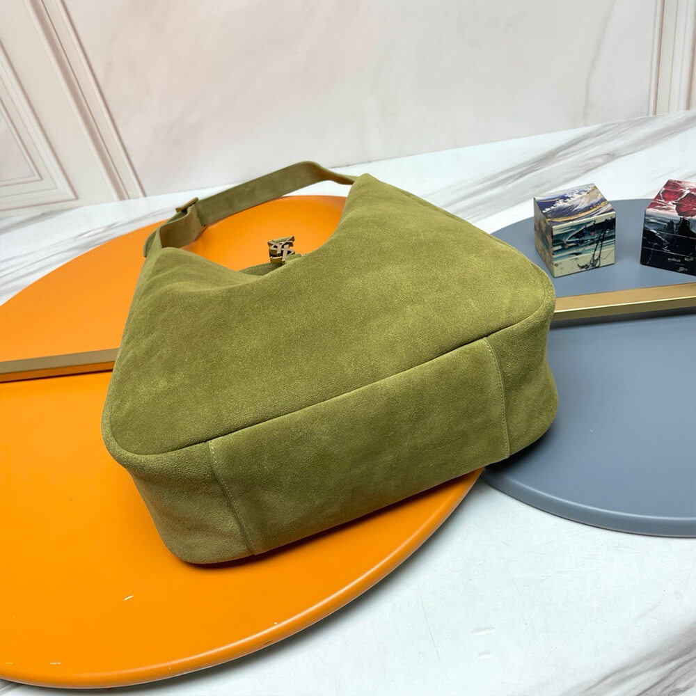 ysl le 5 À 7 S*pple suede large